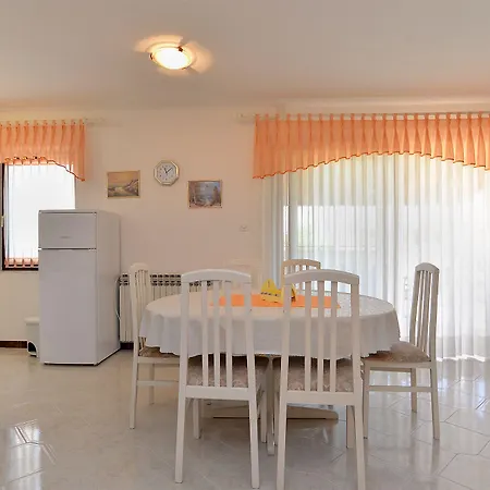 Apartment Gracijela 827 *