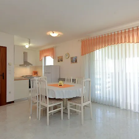 Apartment Gracijela 827