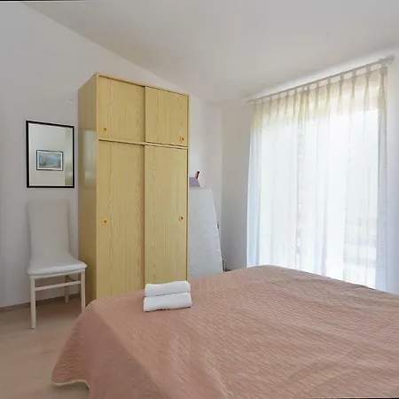 Gracijela 827 Apartmán *