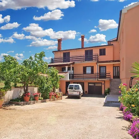 Apartment Gracijela 827 Medulin