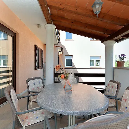 Gracijela 827 Lägenhet Medulin