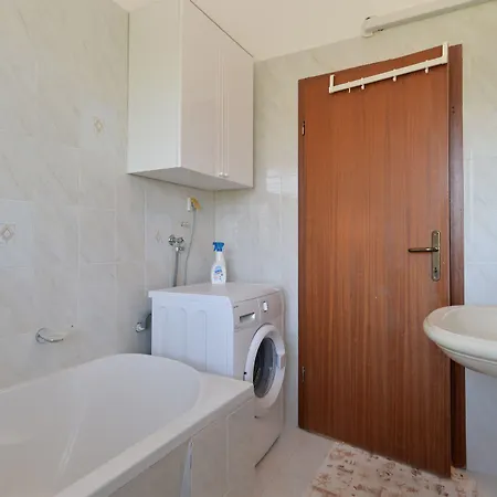 Gracijela 827 Lägenhet