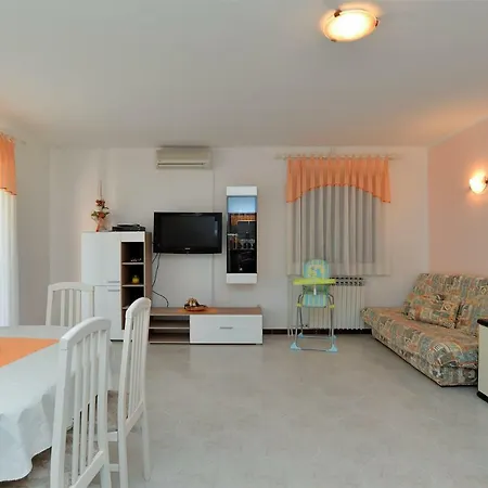 Apartment Gracijela 827