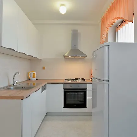 Gracijela 827 * Medulin