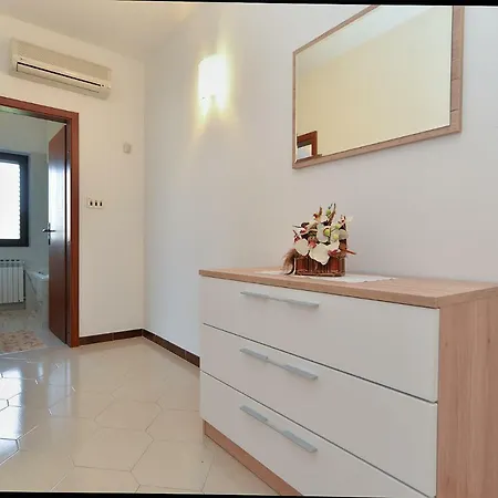 Gracijela 827 Apartment